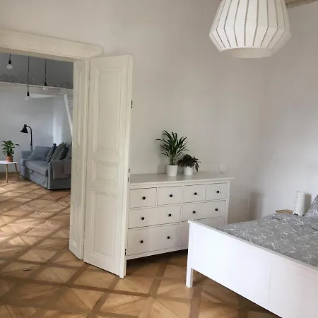 Stylish 5 Mins From The Charles Bridge * Prague