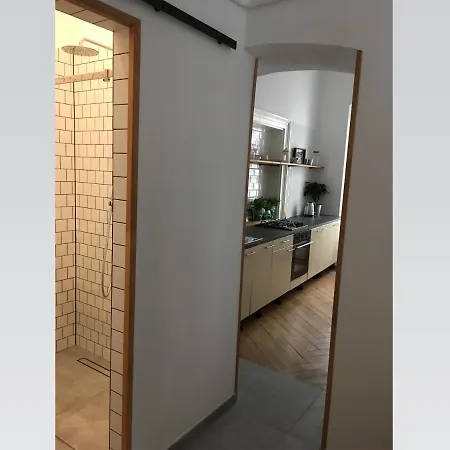 Stylish 5 Mins From The Charles Bridge *