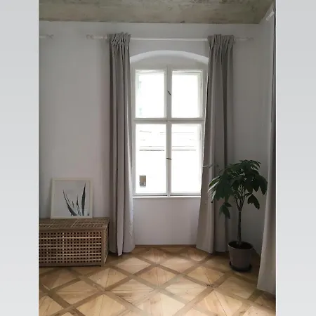 Stylish 5 Mins From The Charles Bridge *