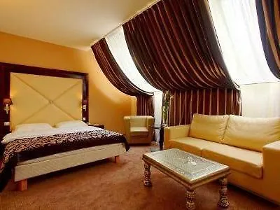 Otel Elephant Design 4*