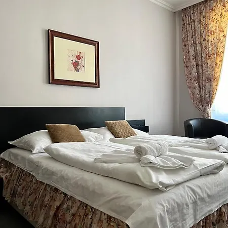 Geo Hotel 3*