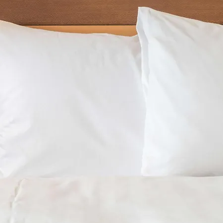 By Ihg Ξενοδοχείο