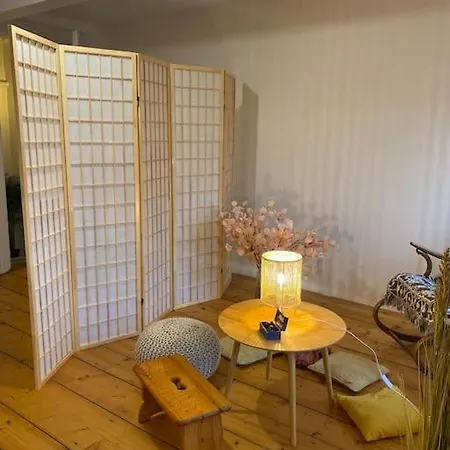 Flat In The House & Dog Friendly Apartment