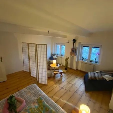 Flat In The House & Dog Friendly Apartment *
