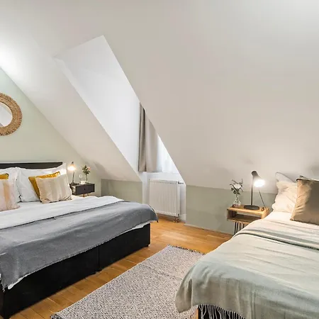 Charles Bridge Historical Apts By Michal&friends 아파트