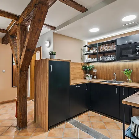 Charles Bridge Historical Apts By Michal&friends * 프라하