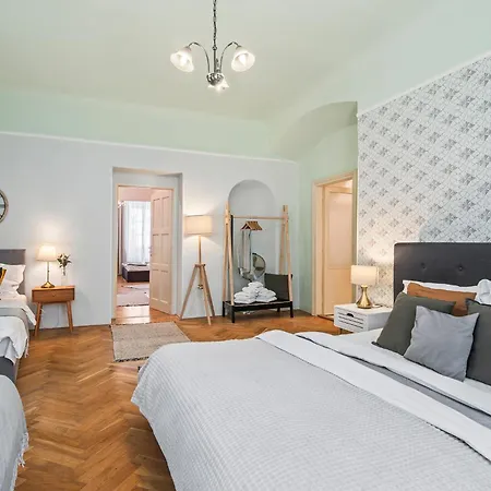 아파트 Charles Bridge Historical Apts By Michal&friends *