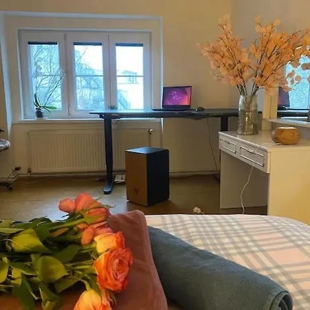 Flat In The House & Dog Friendly Prague