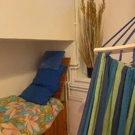 Flat In The House & Dog Friendly *