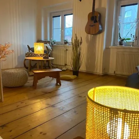 Flat In The House & Dog Friendly * Prague