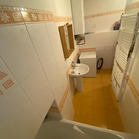 Flat In The House & Dog Friendly Apartment *
