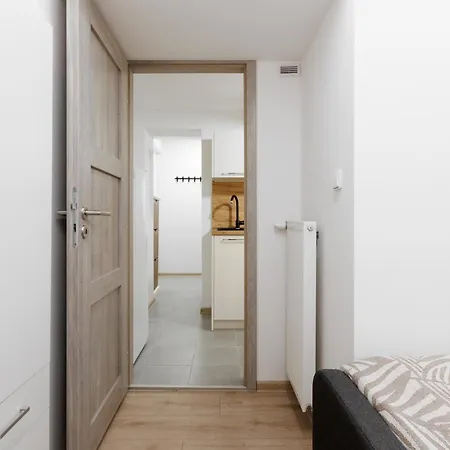 2 Bedrooms Near The Metro 아파트