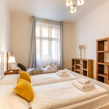 Old Town Square Hotel apartamentowy