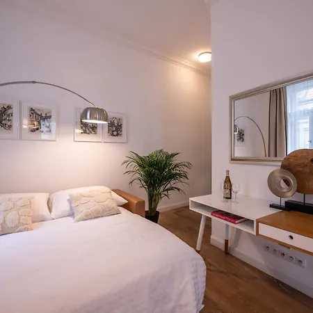 Modern Downtown - Renovated, On Ideal Location Appartement