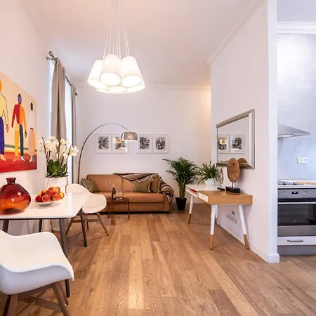 Modern Downtown - Renovated, On Ideal Location * Prague