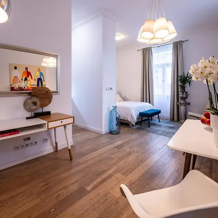 Appartement Modern Downtown - Renovated, On Ideal Location
