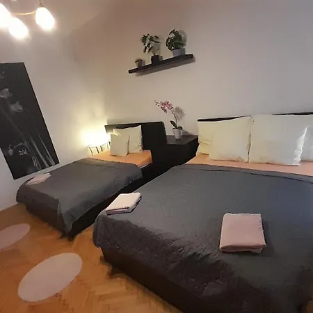 Family Flat 120m2, 2 Vinohrady Prag