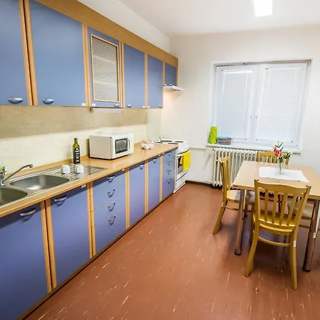 Kolej Hostivar Praag