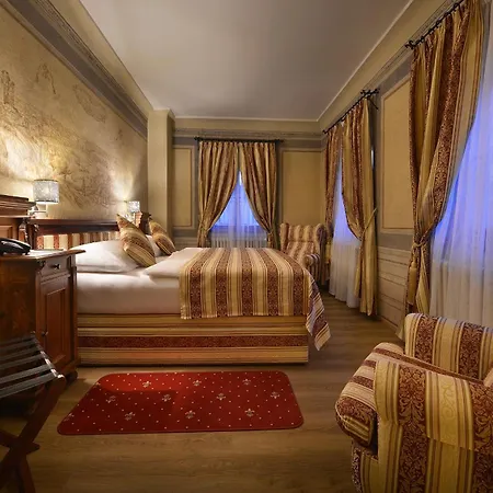 فندق ذا تشارلز