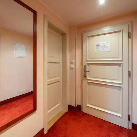 Hotel Raffaello Prague