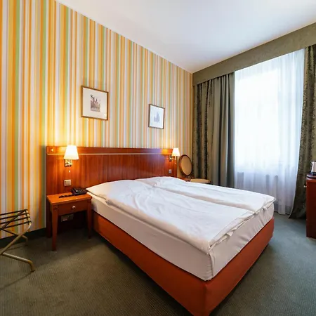 Raffaello Hotel