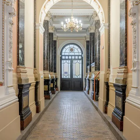 Apartment Palace Petrarca