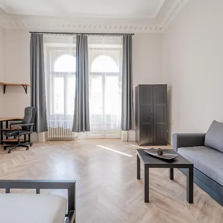 Apartment Palace Petrarca Prague