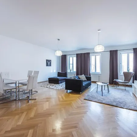 Wishlist Old Residences - New Town Prag