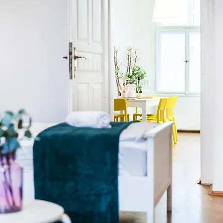 Grand Deluxe Vip Apartment