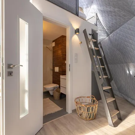 Glamping Escape To The Stars Under Skyline פראג
