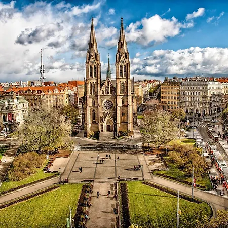 Charming By Museum And Wenceslas Square Apartment