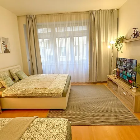 Charming By Museum And Wenceslas Square Apartment Prague