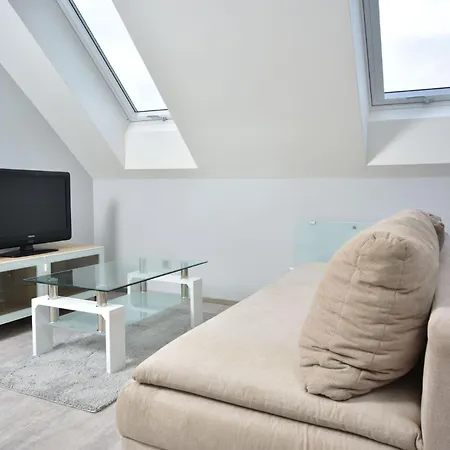 Vltava Design Apartment *