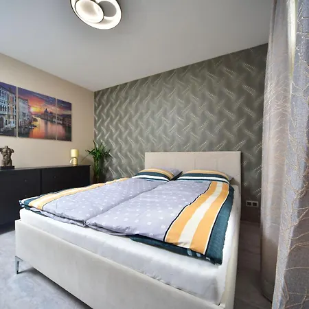 Apartment Vltava Design *