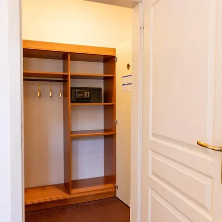 Sir Toby's Midtown Hostal Praga