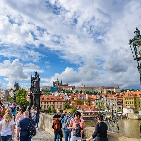 Wishlist Residences - Charles Bridge Karlova Appartement *
