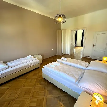 Katerina's Downtown Apartmán *