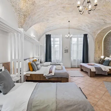 아파트 Charles Bridge Historical Apts By Michal&friends *