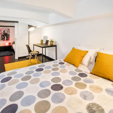 Apartments With Large Balcony, Parking Prague