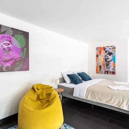 Apartments With Large Balcony, Parking Prague Apartment Prague