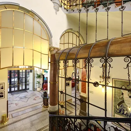 Hotell Paris 5*