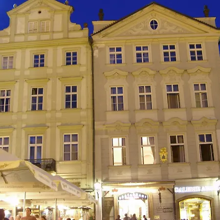 Lägenhetshotell Old Town Square By Emblem Prag