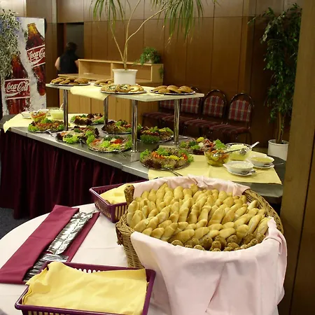 Hotel Krystal 3*