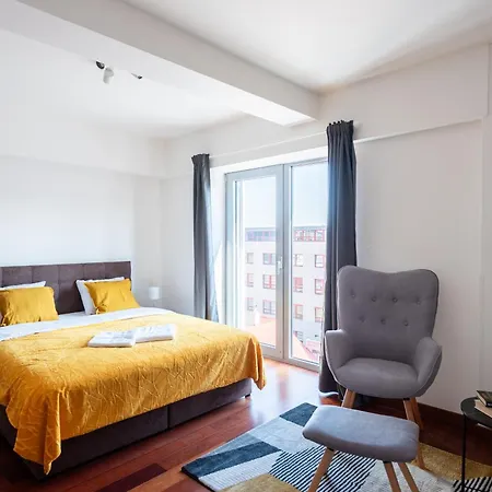 Apartments With Large Balcony, Parking Prague