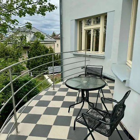 Retro Villa Prague 700Sqm Indoor-Pool, Sauna, Bbq, Table Soccer Villa *