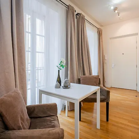 Old Town Square Apartment Prague