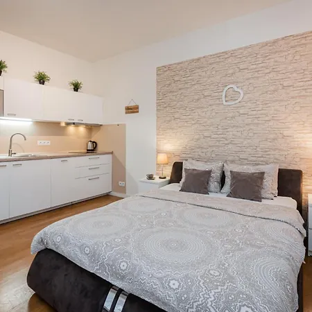 Old Town Square Apartment Prague