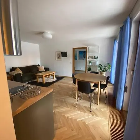 2+kk Se Vstupem Na Zahradu Apartment *