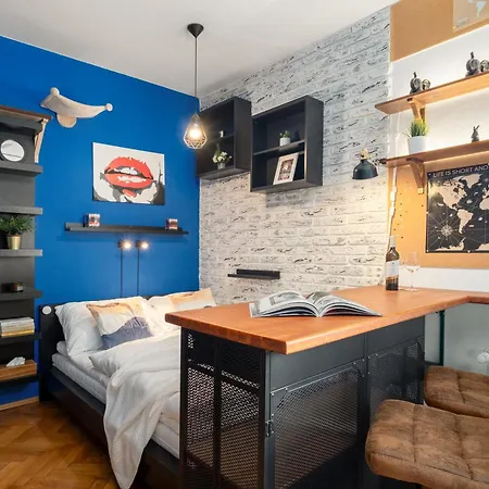 Cozy Studio With Terrace In Smichov By Days Prague