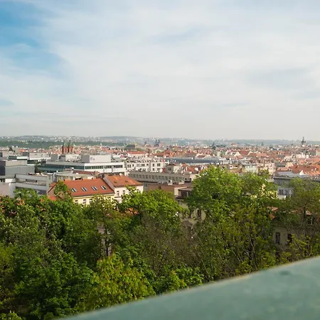 Cozy Studio With Terrace In Smichov By Days * Prague
